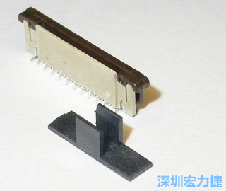 最后變更回塑膠蓋子 (cap)，但改為夾外側